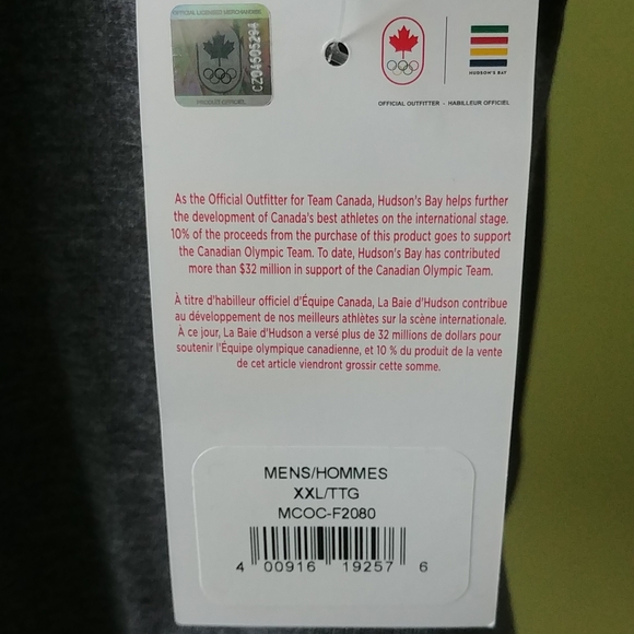 NWT XXL 🌟HOST PICK🌟T'shirt, Grey Color with logo "TORONTO" - Picture 5 of 7
